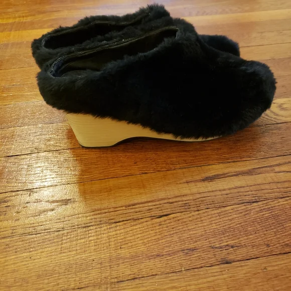 Kelsi Dagger Joval Faux fur clogs - Picture 2 of 6